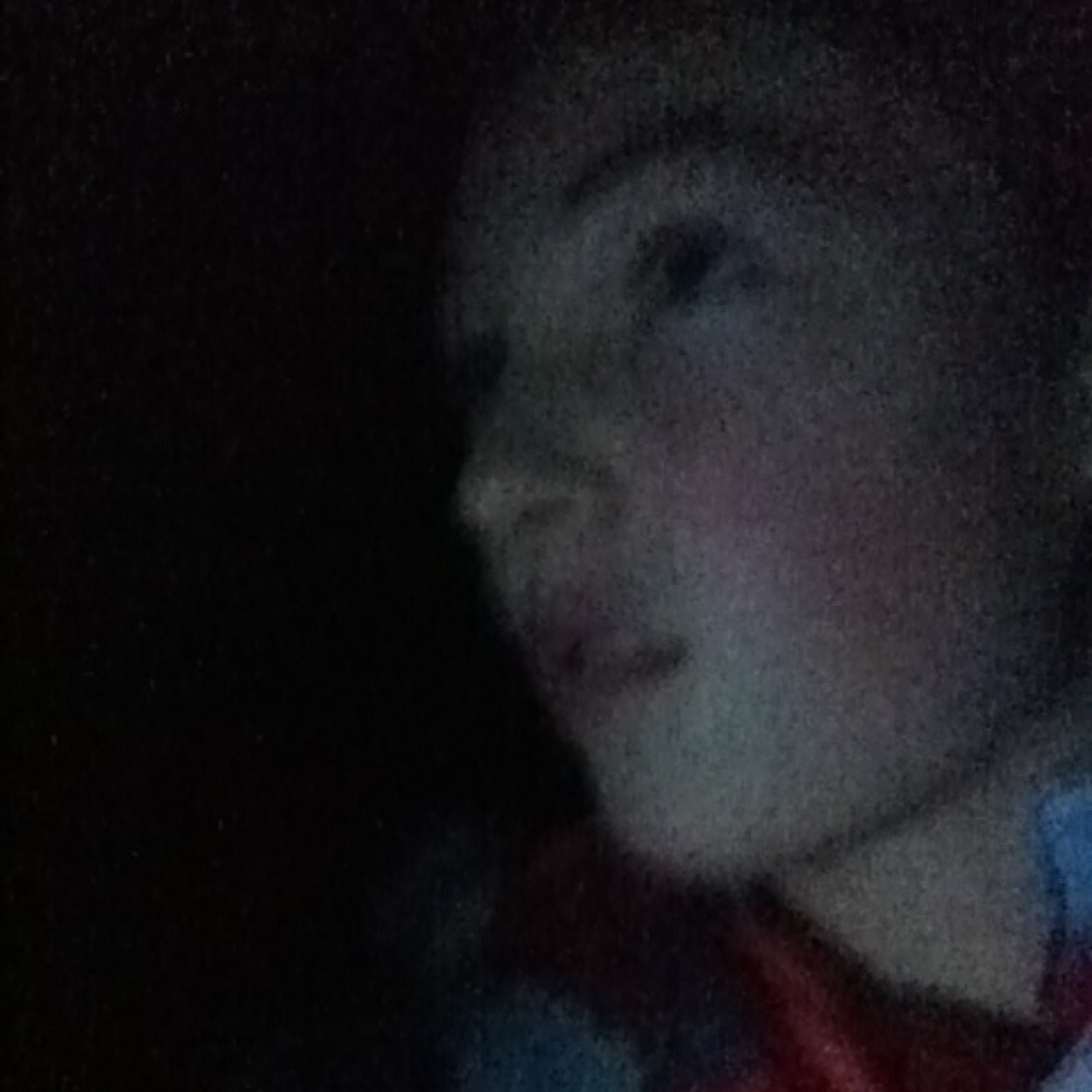 wiedeW2's profile picture. Gebroken, pijn, haat
Verliefd...