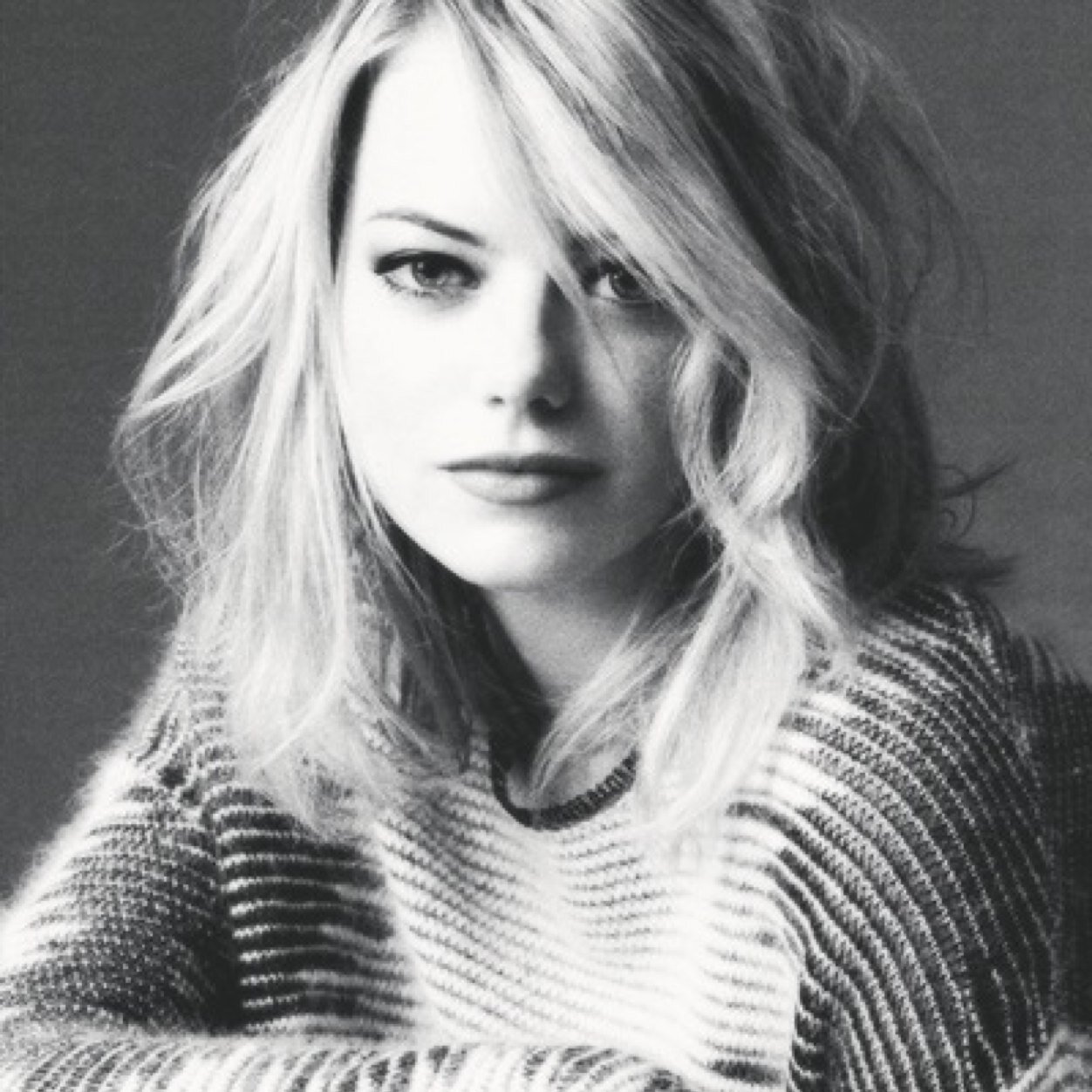 The lime light chases away my sobs of pain; acting is /one/ of my greatest distractions. Actress by day light, Lost girl by night time. RP,18+ Straight&Single