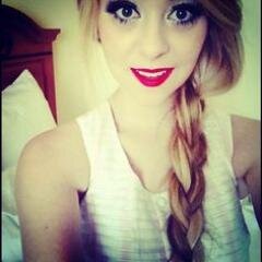 hai im liz mace im singer with my sister @gorgcuosfcke and im the silly nerdy one with the brightest smile you will ever see need a friend im here for you x