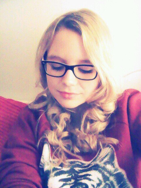 'you tha best, you deserve a crown bitch!  xxxx @fxcknienke.  °    follow me on instagram :xoryanne '.    °   love nicki mimaj'
