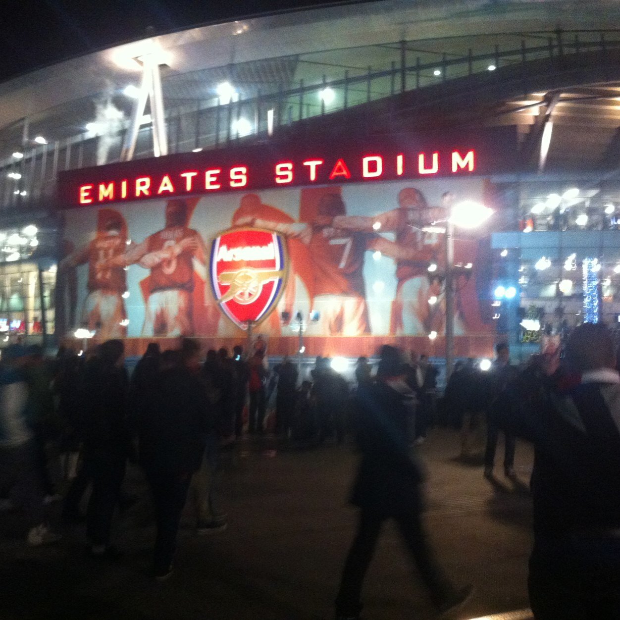 Arsenal season ticket holder for (so far) 33 years. Passionately in love with AFC. Also Mick Jagger/Stones. Love talking football