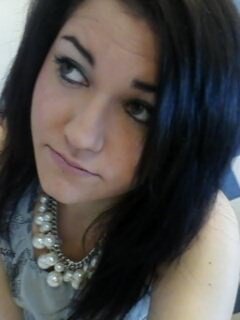 Taunton-Somerset/nineteen/2 daughters- love music - be unique- dream forever- grab life by the balls ;)