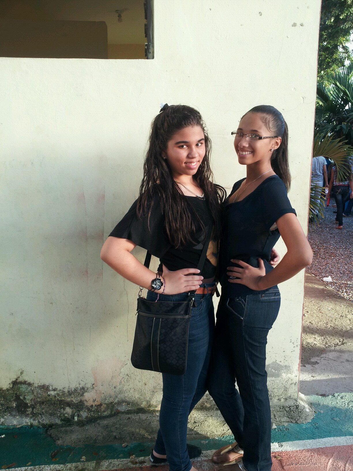 amable, cariñosa/ amo pasar tiempo con mis amigas/ i love #jochi ;) #sigueme&tesigo