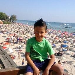 AvareCin's profile picture. 