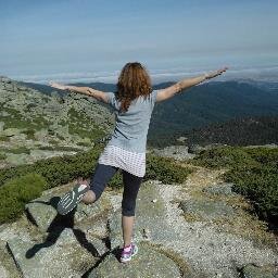 eva_ynes's profile picture. 