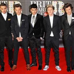 a directioner, addicted to music, i love harry potter and the dhoom bros