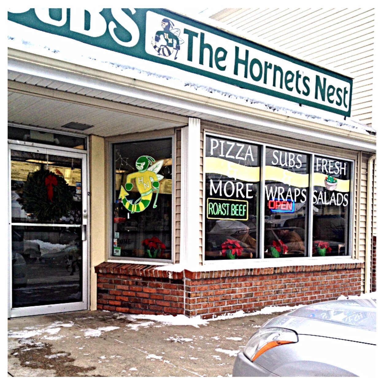 Est. in 1972 Celebrating over 40 Yrs in the great community of NReading MA (978) 664-2007. Famous Cheese Steaks Subs,Wraps,Salads,Pizza, Roast Beef & more!