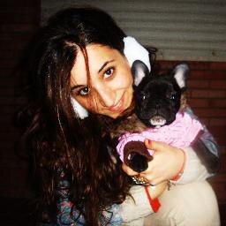 Próxima asistente técnico de veterinaria I❤animals, me encanta la moda y diseñar mis propios modelitos(: