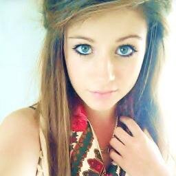 Greenpoiz0n___X's profile picture. I wish I could Google Things in my fridge so I wouldnt have to go down stairs and be disappointed #ChloesFollowtrain #PicsForChloe #ChloeHelpedMeGain