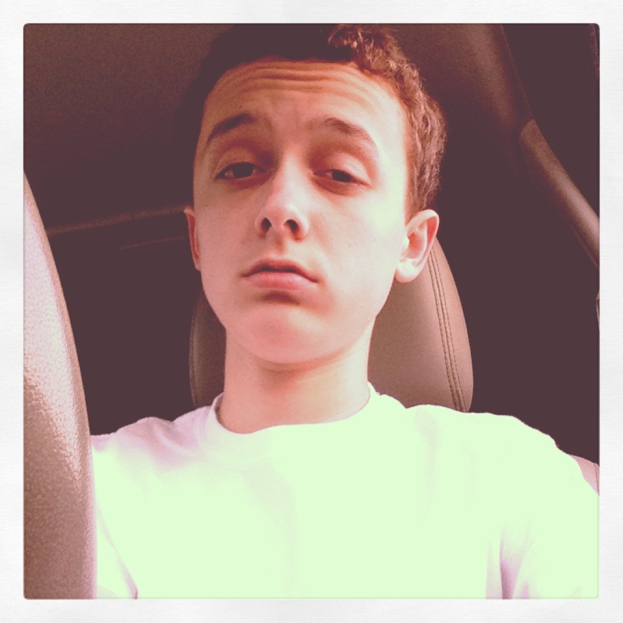 16 Years Old.. Sophomore @NP.... This is my last twitter account, Ill remember this password I promise.