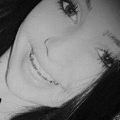 Olha ce ta muluko???
Respeita o moço ^.^
Sandrynha Shophya...
Dando aula de bigode GROSSO!!!
hahahahahai manee :p