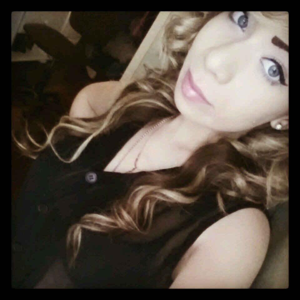I'm Fun , Sweet , Bubbly Unless You Get On My Bad Side(; Follow Me , I Follow You :3 xoxo Kisses&Hugs