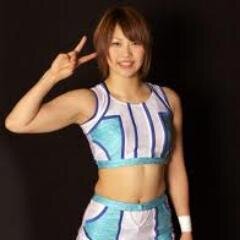 女子プロレスの最新情報をつぶやきますのでＲＴ（リツイート）してくださいね。 それから自動で１万フォロワーと毎月１万円の副収入が手に入るツイッターツールの無料プレゼントがあります。よろしければこちらからどうぞ↓