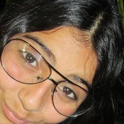 amo muito a cor preta,minhas melhores amigas são julia,thaina,sarah gosto de ler e tanbém amo fazer chapinha no cabelo