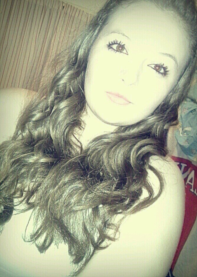 follow4follow on instagram;   rebeccaclairee_