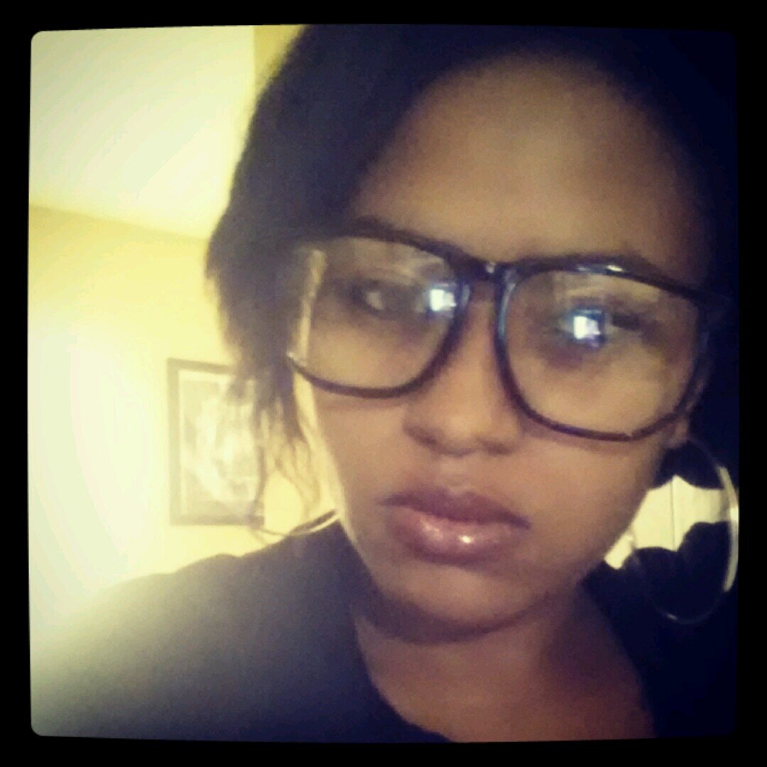 Sumwhere making $$  @roneshia_parker & @cmboyceee are my twifeys♥...We're bout that life! ♚#TheRoyaals♚ ★#TeamBeautiful★ ⓕⓞⓛⓛⓞⓦⓜⓔ☜