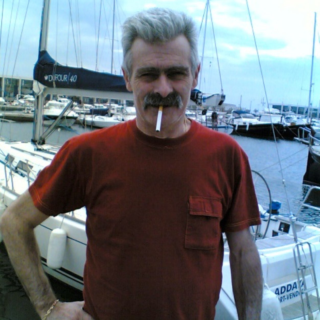 Yvic11's profile picture. 