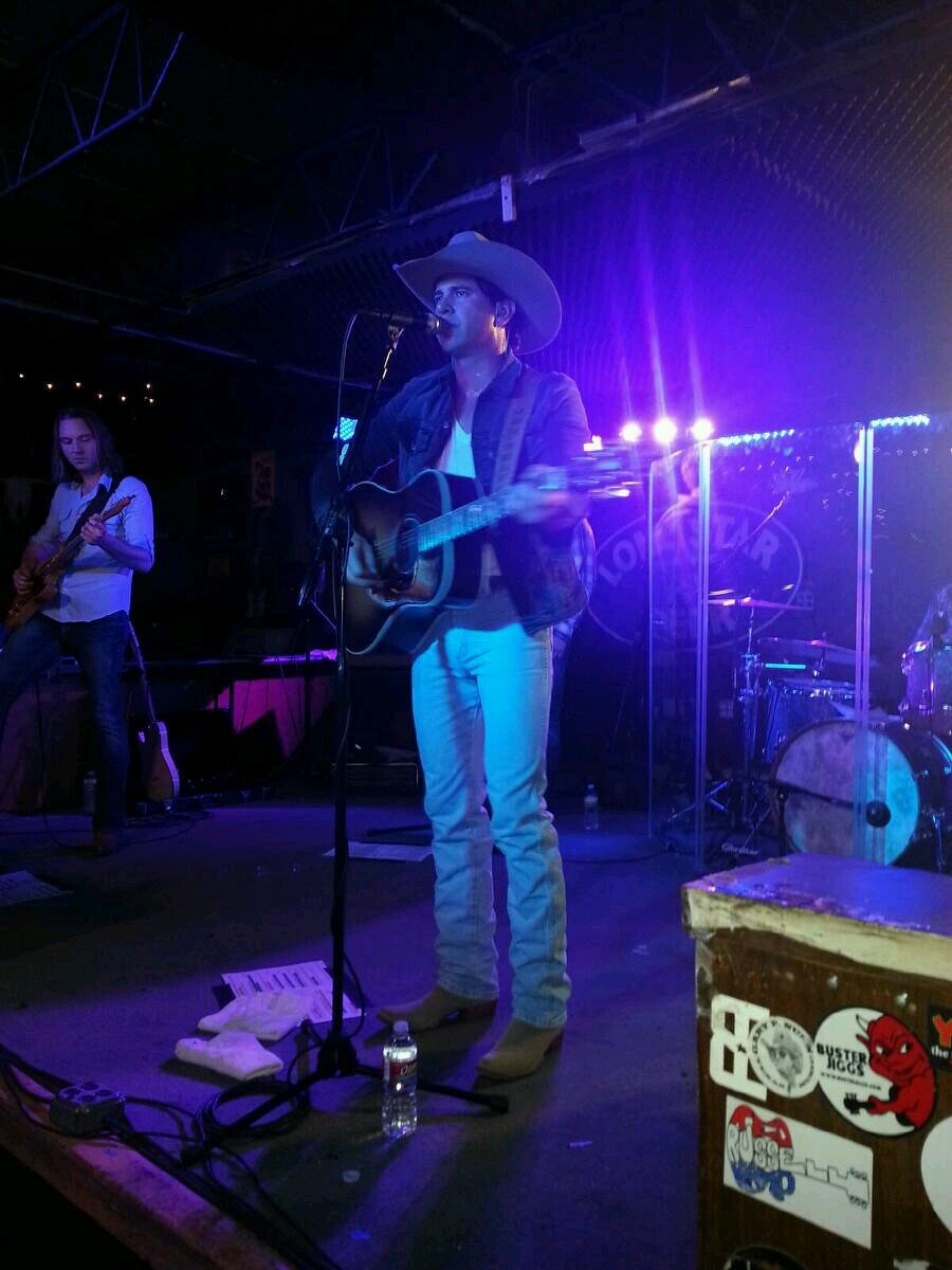 all about country music. I block everyone after second DM DO NOT DM