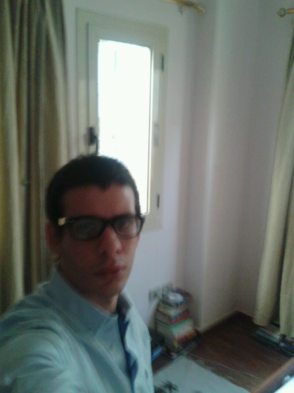 digestingfood's profile picture. 