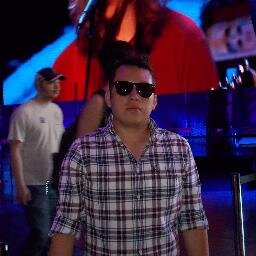 Lo unico que se necesita para que el mal triunfe, es que los hombres buenos no hagan nada.