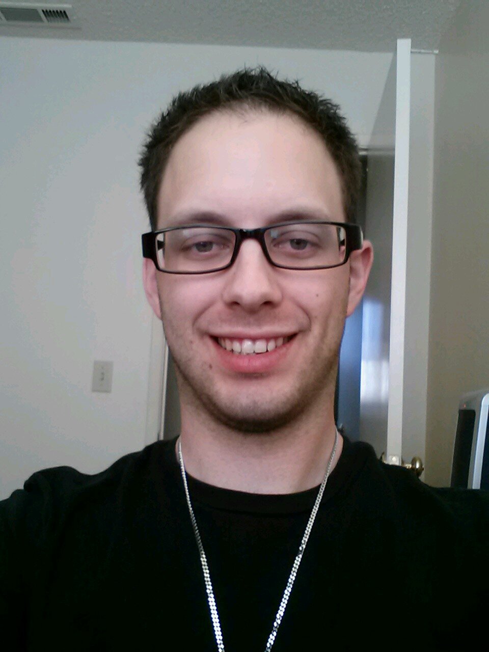 _TravisJD_'s profile picture. I'm a tech enthusiast, a drummer, and an exercise science major who plans on being a PA.