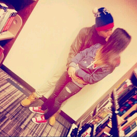 Hey My names Kj, follow me on Instagram: Kj_artistic I live in Columbus O,H.! You can ask me at @KjThinks:)