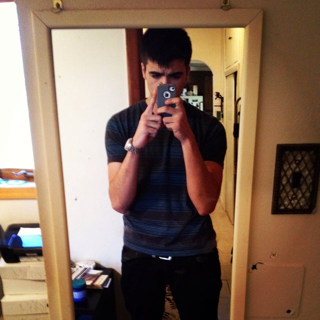 Kris_Is_Gee's profile picture. 100% Albanian. You havent realized it yet, but my life is probably more interesting than yours. Gotchu fiending and shit'