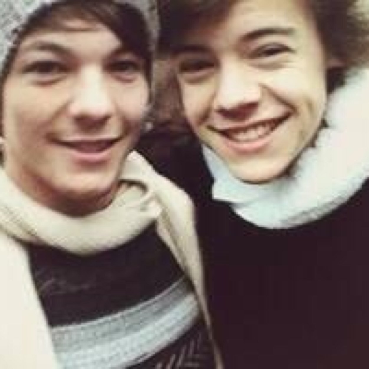 ☆H.e.s , ♡L.w.t , ♡N.j.h , ♡L.j.p , ♡Z.j.m☆ ||♡@tbtomlinson♡||