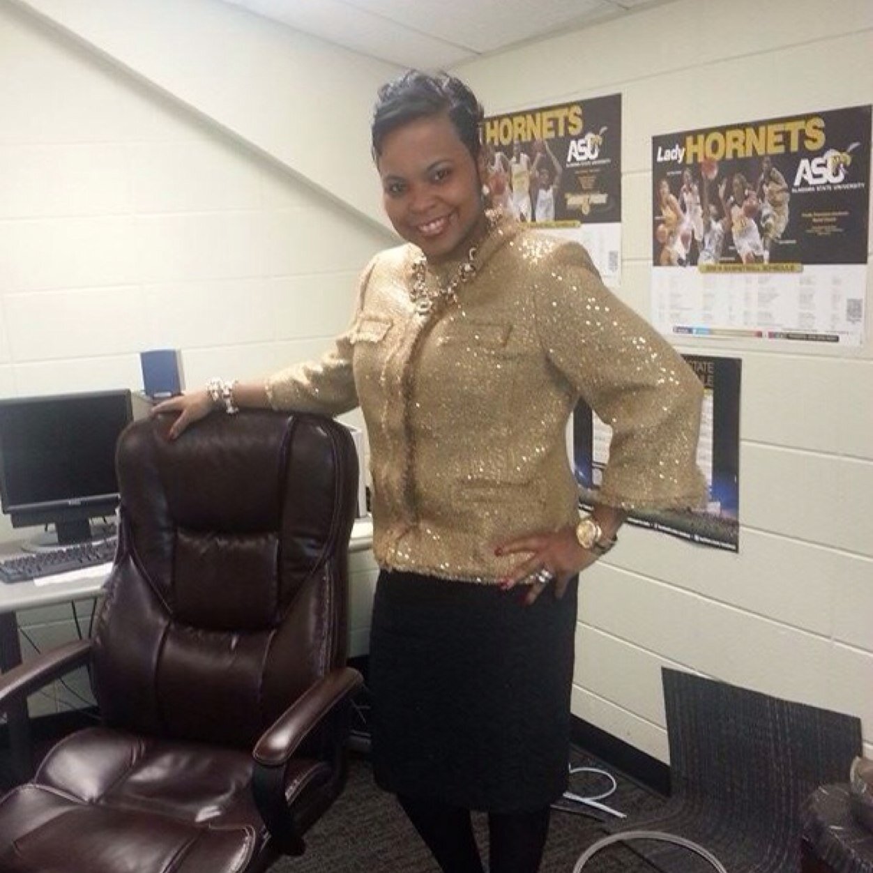 LourdessFoxx1's profile picture. 