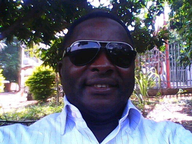 studied physics from university of calabar,nigeria
work with KILOVOLT Nig Enterp
married with Four Kids