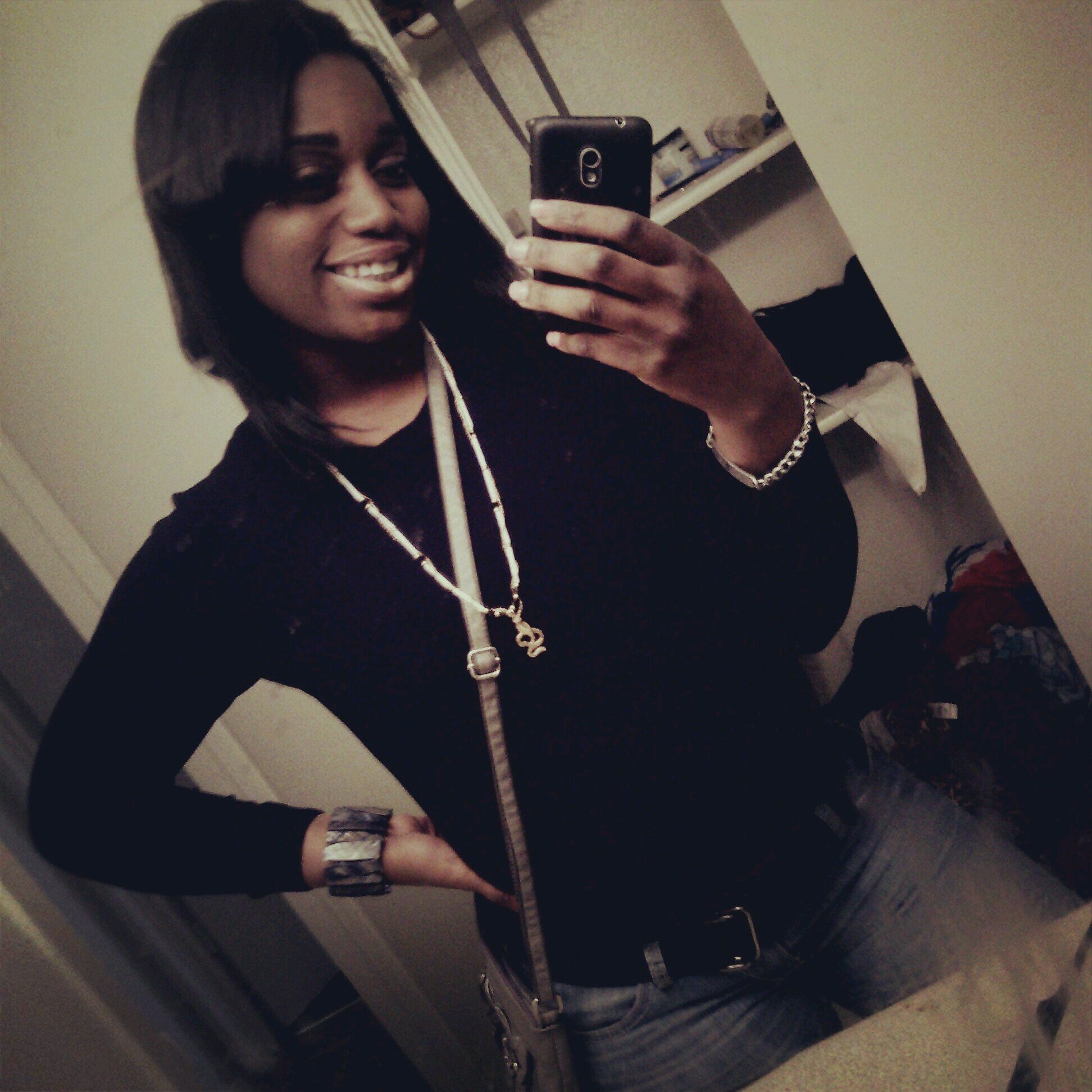 Prettyasx_pearl's profile picture. 2014 ! :) the follow button waitin. God first family second from my nephew on up to Granny .