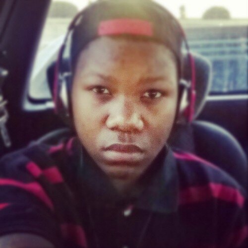 I'm an out of work singer........I heard that twitter was cool  :-) :-) :-) :-) :-) :-$