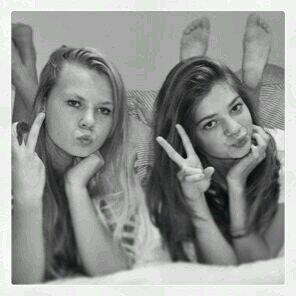 love my friends and family | heey skatje love you we blijven echt voor altijd vriendinnen xx maud | MC2| ying en yang