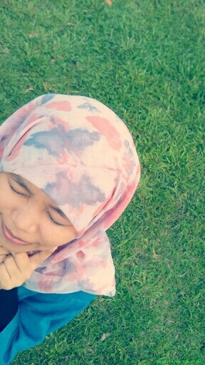 gadis yang kembali hidup di garis mati.