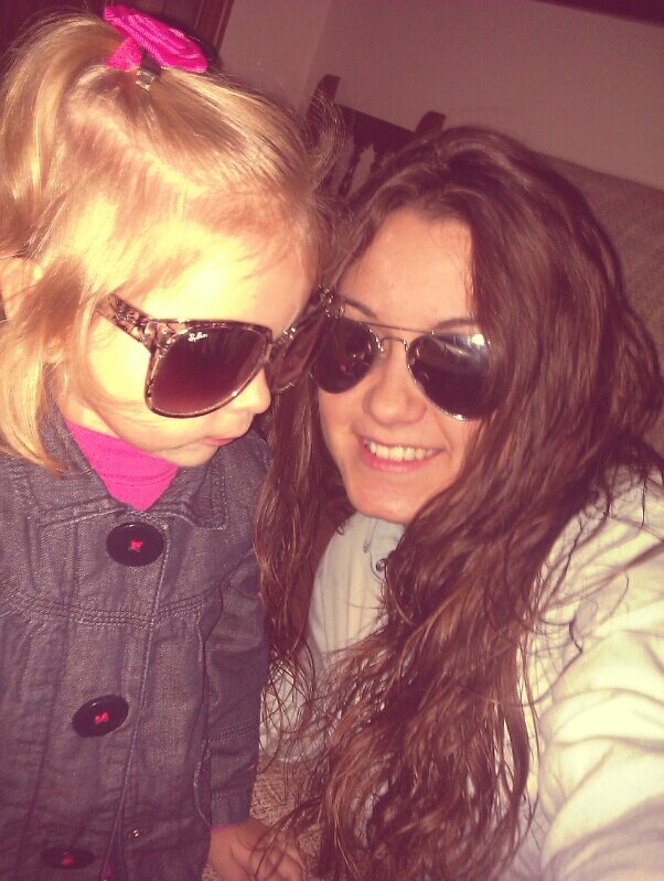 AndreitaGC94's profile picture. 