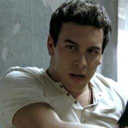 ViudasDeUlises's profile picture. Mario Casas interpreta en El Barco a Ulises, el polizón rebelde y con madera de héroe que se cuela en el Estrella Polar.
#UlisesGarmendia - #MarioCasas #ElBarco