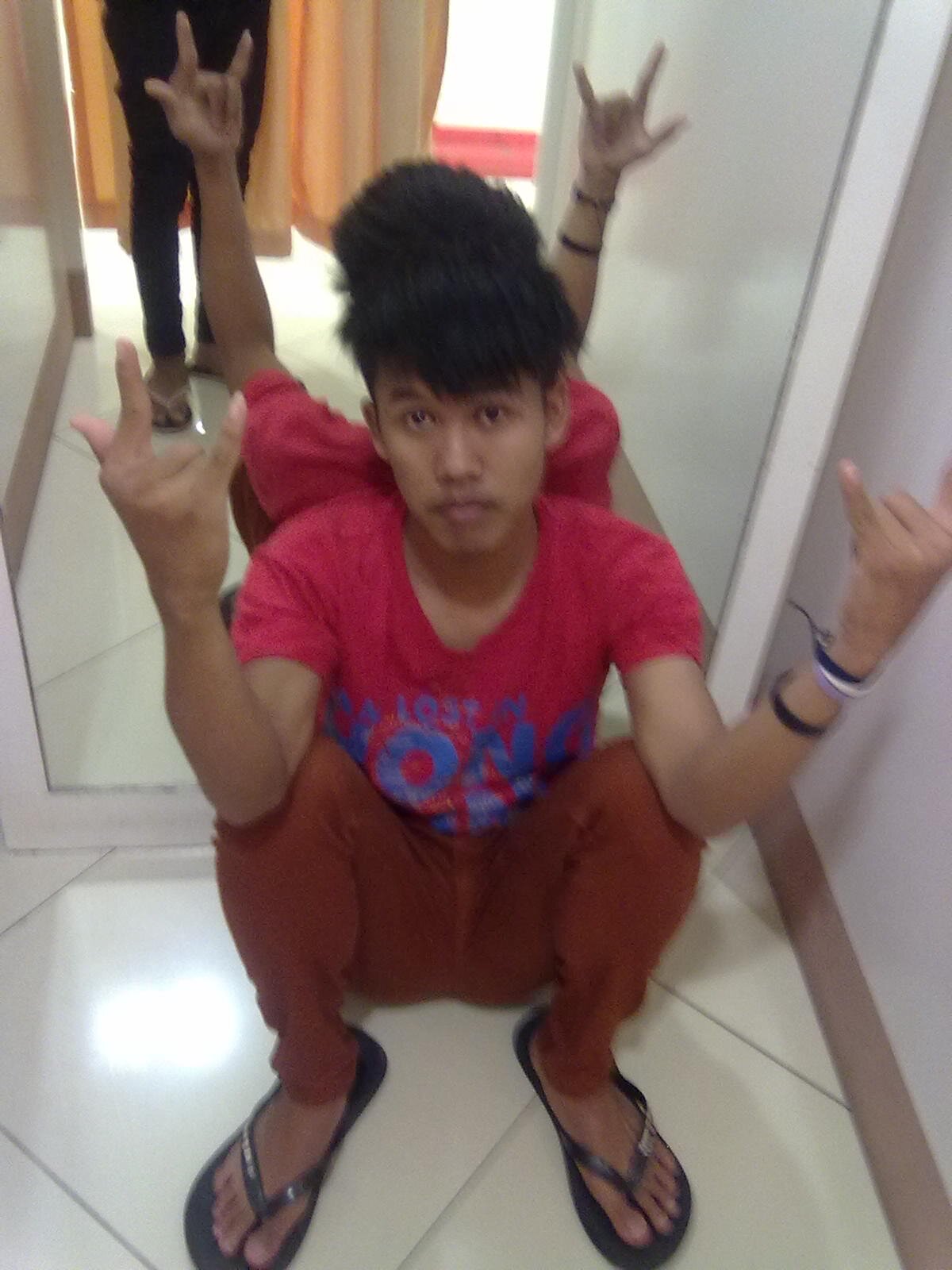 kusoyyAmoy's profile picture. 