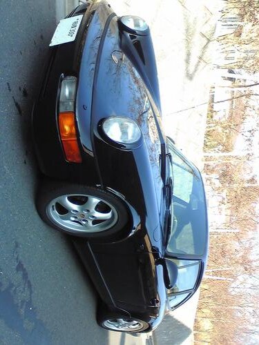 fuqirenge's profile picture. В банке на моей улице обычно работают две кассирши — конечно, если народу немного. Если народу много, работает только одна.