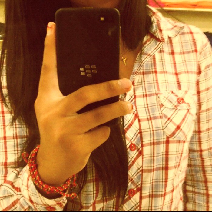 Student in Yppk Agustinus High school|23 Agust 98|Love music♫♪play'violin n guitar|♥JESUS too| please Add myFacebook http://t.co/pKaOB7MBSo