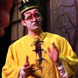Tall, Darkish, Ordinary - swordfighting opera screamer