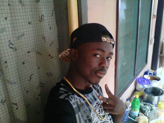 Desmond5656's profile picture. Diamonds in my chain