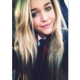 intofelicite's profile picture. ||Lottie,Felicite,Sophia,Gemma,Eleanor,Danielle|| Fizzy follows.
