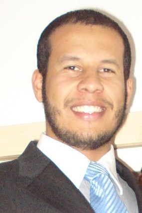 A probabilidade de alguém estar te observando é proporcional a estupidez da sua ação.