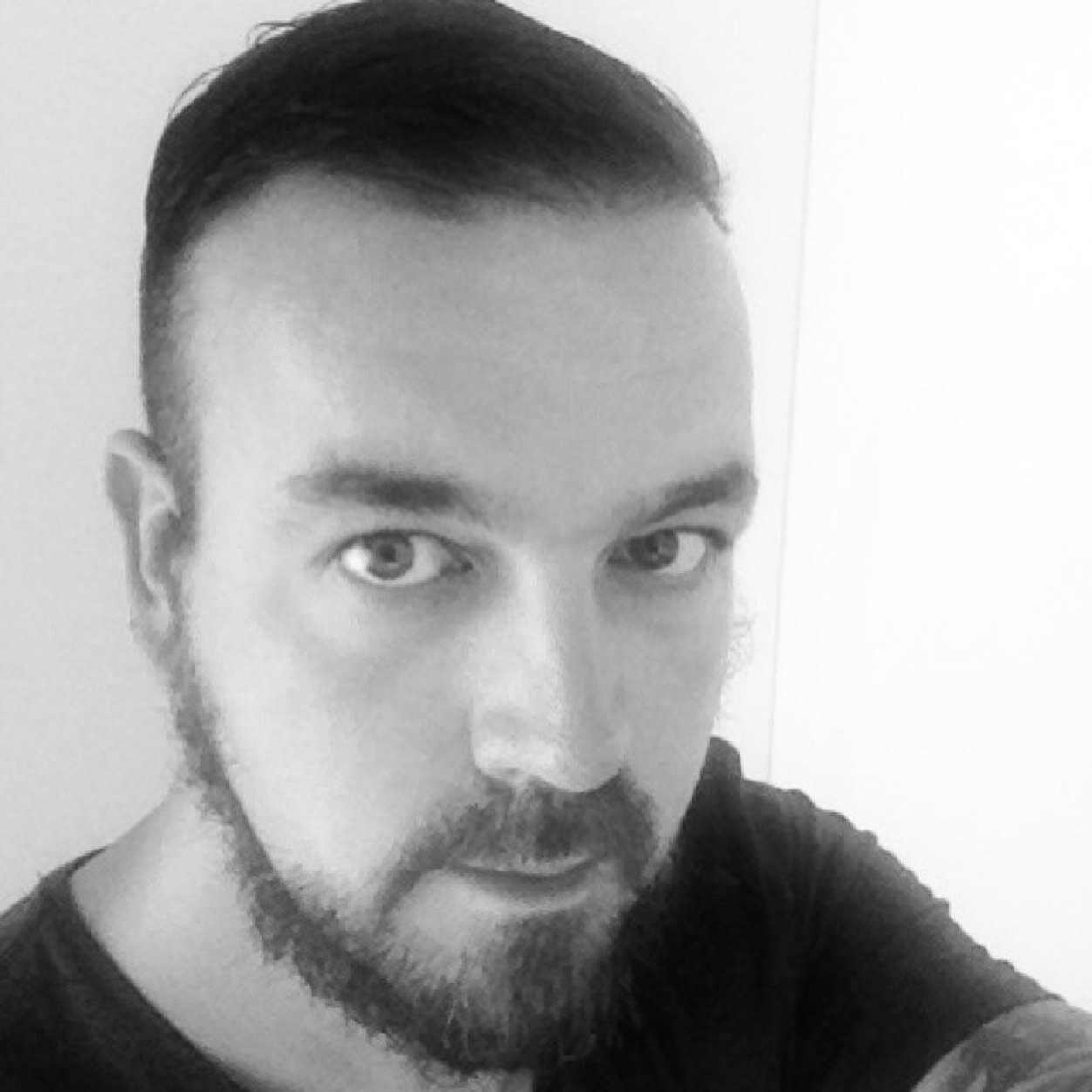 mbingu's profile picture. Digital media. Idea development. Online commerce.