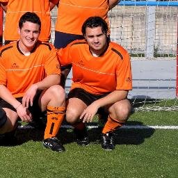 Opositor y mediocre jugador de padel. Also a gamer since 1997