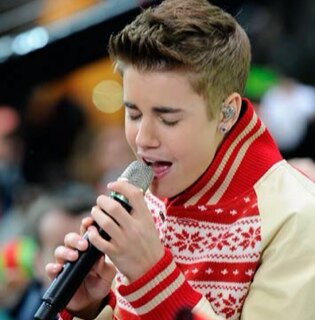 ThtBoyKevin's profile picture. This is Kevin. I love him sooo much. Words cant even explain my feelings for him. He is amazing. All mine. Dont touch, okay? - @JakeEBeadles