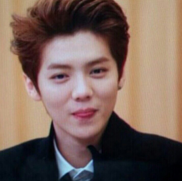 exxxxo_luhaan's profile picture. انيو انا كان حسابي القديم ذا Atheer023Atheerبس انه تقفل الي كانوا متابعيني عليه يتابعوني على ذا