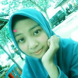pada hakikatnya, putus cinta itu tidak sakit, yang sakit itu putus tapi masih cinta...!!!!!!!!!!