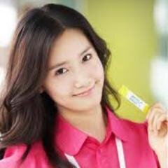 YoonA_BalQis's profile picture. “Do it now. Sometimes ‘later’ becomes ‘never.’”