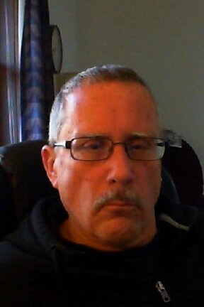 Jesuit Catholic priest, age 75. Enjoy hunting and sporting clays. My ass and my heart are now both in Minneapolis.